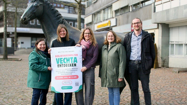 Foto der beteilgten Personen: Elisabeth Tappehorn, Dr. Karolin Bubke, Melanie Ulrichs, Sabrina Tabeling und Christopher Folkens
